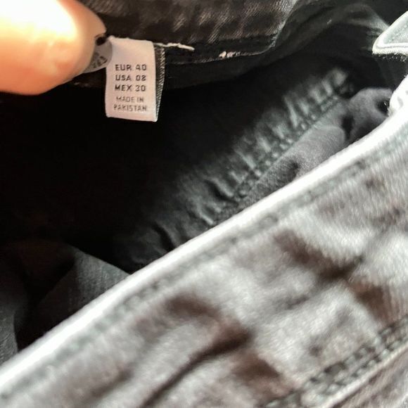 ZARA TRAFALUC DENIM DARK WASH SKINNY JEANS RAW HEM WOMENS SIZE 8 - Picture 7 of 8